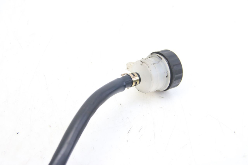 photo de CILINDRO MESTRE DO FREIO TRASEIRO PEUGEOT XP6 50 (1997 - 2003) - Zoom do estado de desgaste