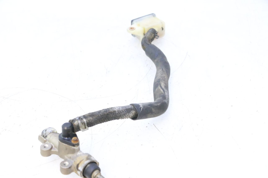 photo de CILINDRO MESTRE DE FREIO TRASEIRO HONDA XRV AFRICA TWIN 750 (1990 - 1992) - Pontos de fixação