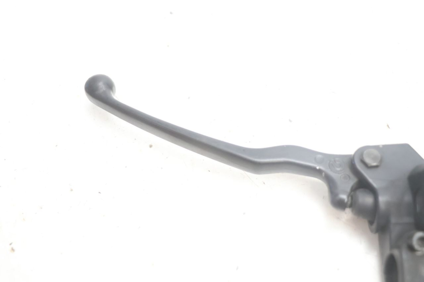 photo de CILINDRO MESTRE DO FREIO TRASEIRO YAMAHA YP MAJESTY 125 (2002 - 2006) - Detalhe da peça