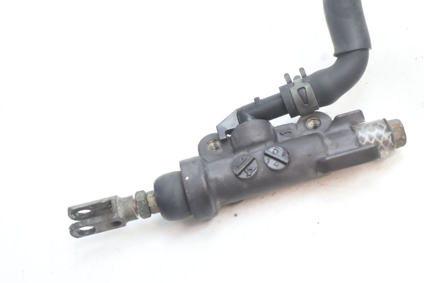 photo de CILINDRO MESTRE DE FREIO TRASEIRO YAMAHA YZF R GENESIS 750 (1993 - 1998) - Detalhe da peça