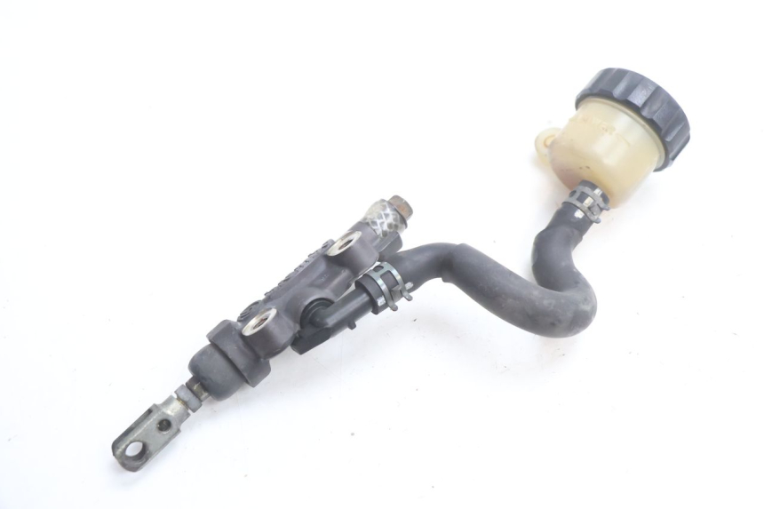 photo de CILINDRO MESTRE DE FREIO TRASEIRO YAMAHA YZF R GENESIS 750 (1993 - 1998) - Outro ângulo de visão