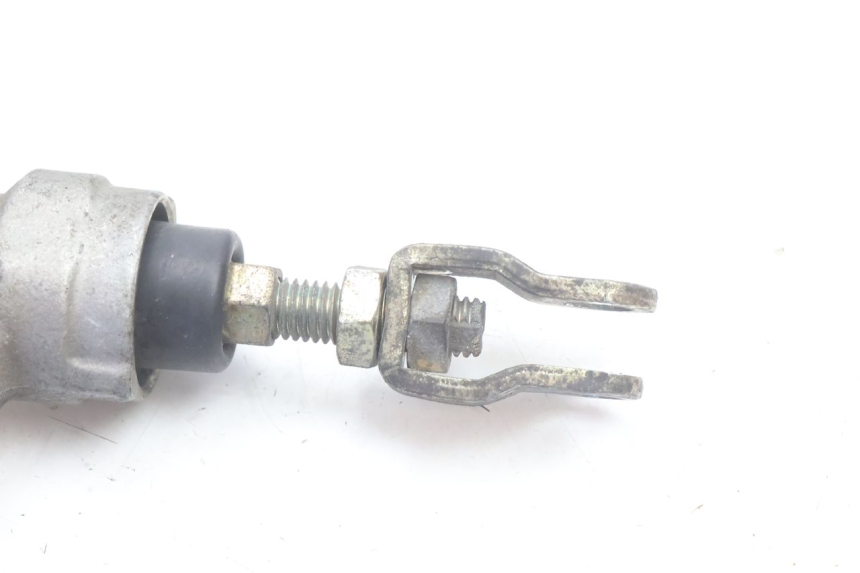photo de CILINDRO MESTRE DO FREIO TRASEIRO KAWASAKI ZZR 600 (1995 - 2004) - Pontos de fixação
