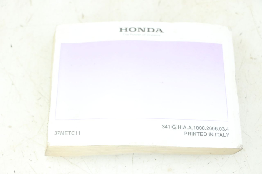 photo de MANUAL DO UTILIZADOR HONDA CBF 500 (2004 - 2007) - Vista geral