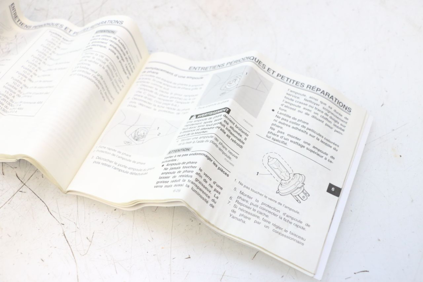 photo de MANUAL DO USUÁRIO YAMAHA FJR 1300 (2001 - 2005) - Outro ângulo de visão