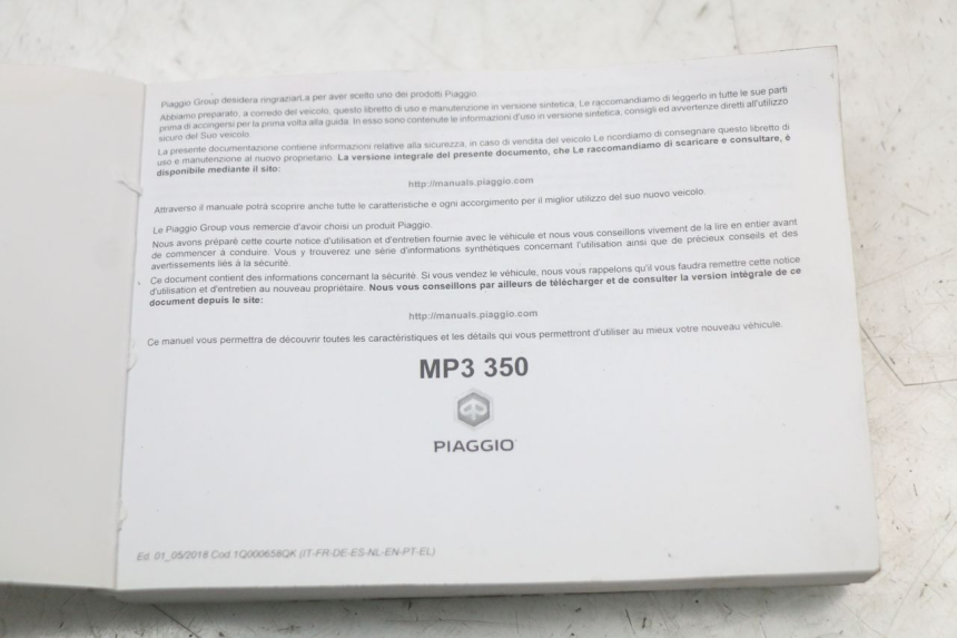 photo de MANUAL DO UTILIZADOR PIAGGIO MP3 HPE 350 (2018 - 2020) - Outro ângulo de visão