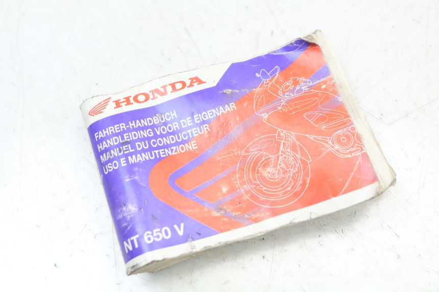 photo de MANUAL DO UTILIZADOR HONDA NTV DEAUVILLE 650 (1998 - 2001) - Vista principal
