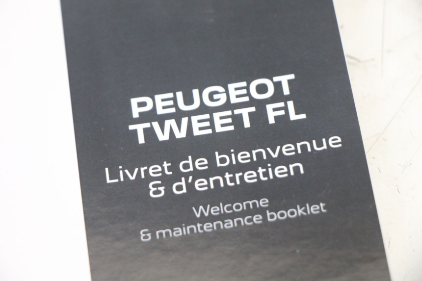 photo de MANUAL DO UTILIZADOR PEUGEOT TWEET 4T 50 (2023 - 2025) - Outro ângulo de visão