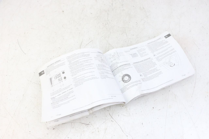 photo de MANUAL DO UTILIZADOR PEUGEOT TWEET 4T 50 (2014 - 2019) - Zoom do estado de desgaste