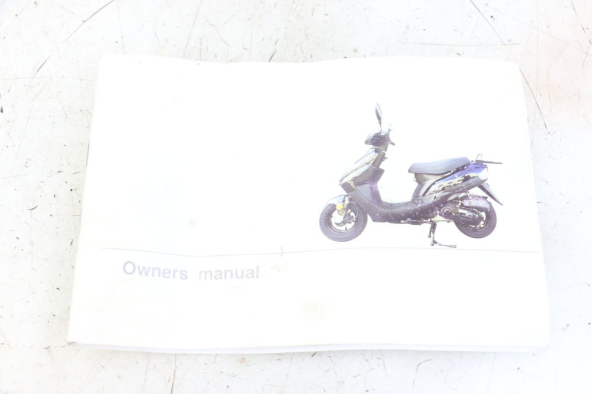 photo de MANUAL DO UTILIZADOR TNT MOTOR ROMA 10' 4T 50 (2019 - 2022) - Vista principal