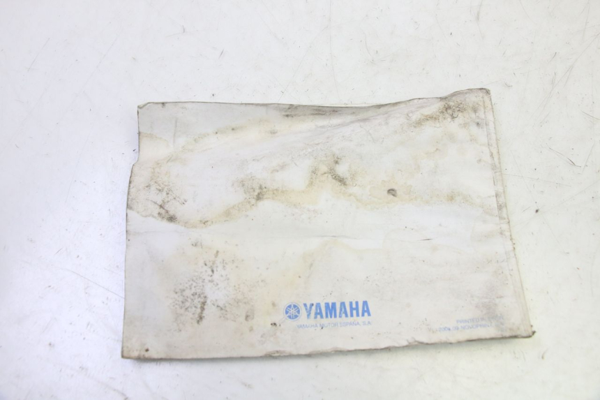 photo de MANUAL DO UTILIZADOR YAMAHA YP MAJESTY 125 (2007 - 2010) - Vista geral