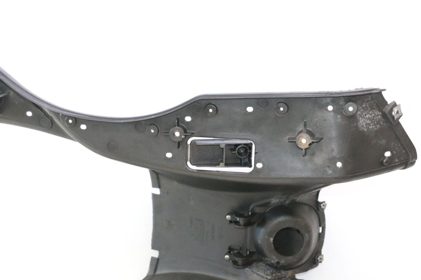 photo de ESTRIBO APRILIA ATLANTIC S 125 (2010 - 2013) - Detalhes característicos