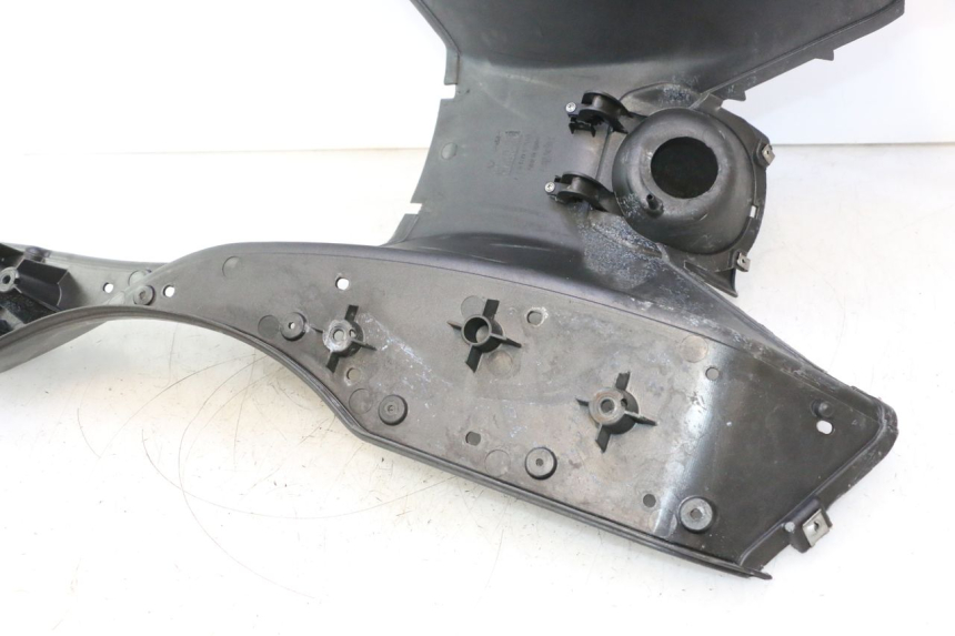 photo de ESTRIBO APRILIA ATLANTIC S 125 (2010 - 2013) - Detalhe da peça