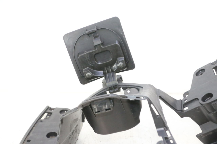 photo de ESTRIBO SUZUKI BURGMAN 125 (2007 - 2014) - Zoom do estado de desgaste