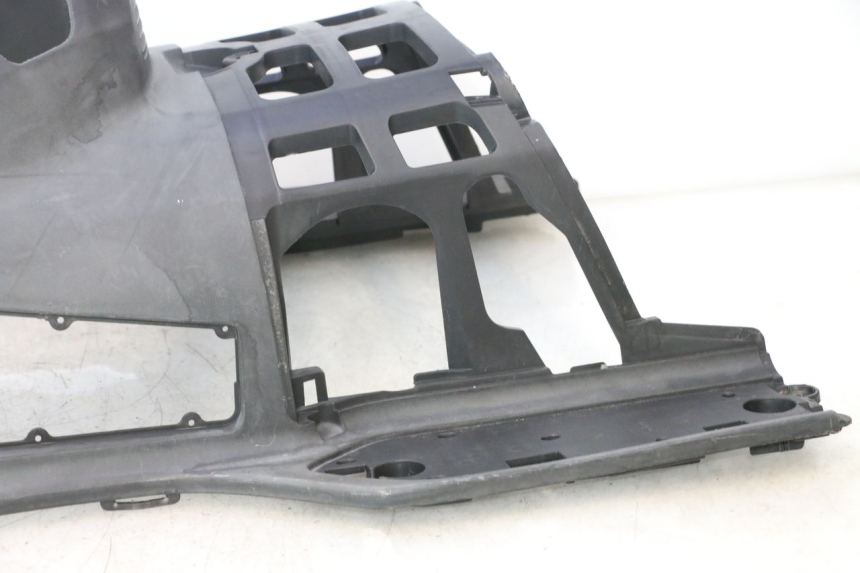 photo de APOIO PARA OS PÉS SUZUKI BURGMAN EXECUTIVE ABS 650 (2006 - 2012) - Zoom do estado de desgaste