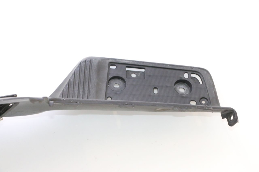 photo de APOIO PARA OS PÉS SUZUKI BURGMAN EXECUTIVE ABS 650 (2006 - 2012) - Detalhe da peça