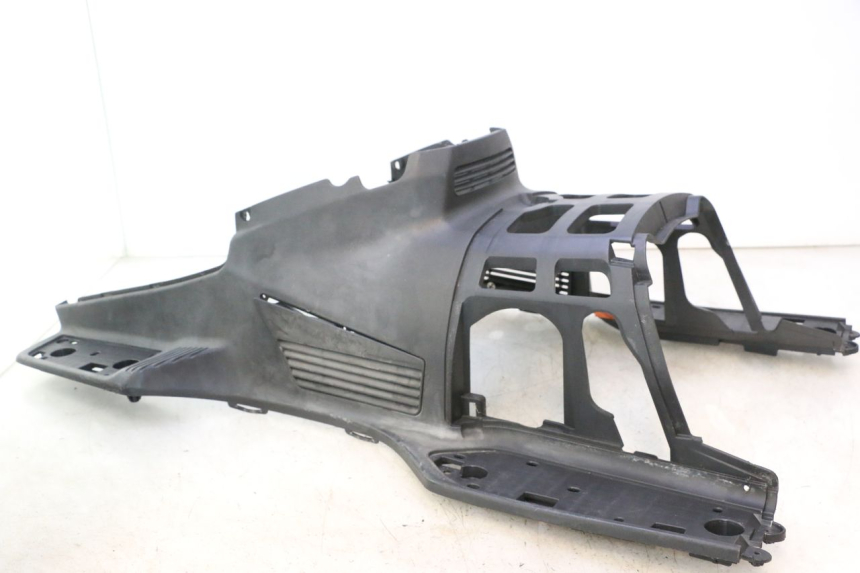 photo de APOIO PARA OS PÉS SUZUKI BURGMAN EXECUTIVE ABS 650 (2006 - 2012) - Ampliação dos componentes