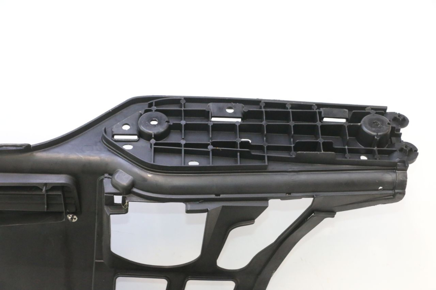 photo de APOIO PARA OS PÉS SUZUKI BURGMAN EXECUTIVE ABS 650 (2006 - 2012) - Inspeção visual