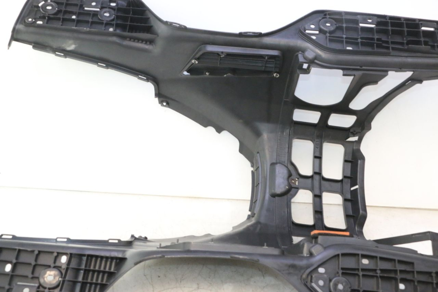 photo de APOIO PARA OS PÉS SUZUKI BURGMAN EXECUTIVE ABS 650 (2006 - 2012) - Ângulo alternativo