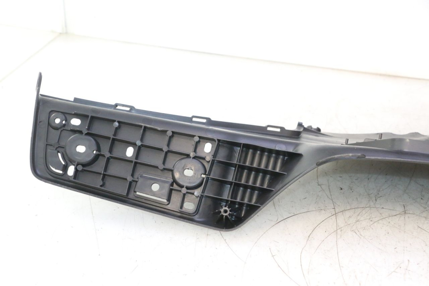 photo de APOIO PARA OS PÉS SUZUKI BURGMAN EXECUTIVE ABS 650 (2006 - 2012) - Vista de perfil