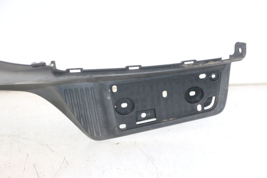 photo de APOIO PARA OS PÉS SUZUKI BURGMAN EXECUTIVE ABS 650 (2006 - 2012) - Zoom do estado de desgaste