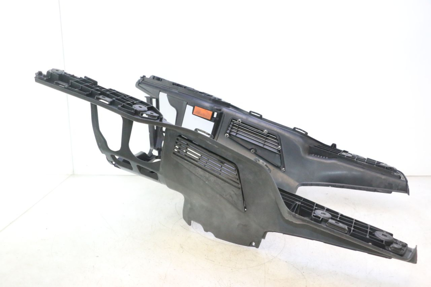 photo de APOIO PARA OS PÉS SUZUKI BURGMAN EXECUTIVE ABS 650 (2006 - 2012) - Vista principal