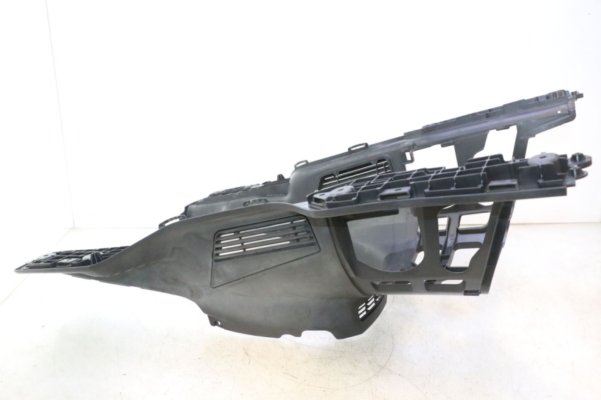 photo de APOIO PARA OS PÉS SUZUKI BURGMAN EXECUTIVE ABS 650 (2006 - 2012) - Detalhe da peça