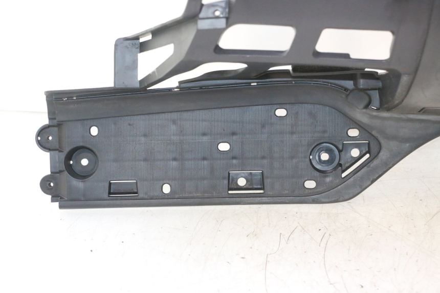 photo de APOIO PARA OS PÉS SUZUKI BURGMAN EXECUTIVE ABS 650 (2006 - 2012) - Outro ângulo de visão