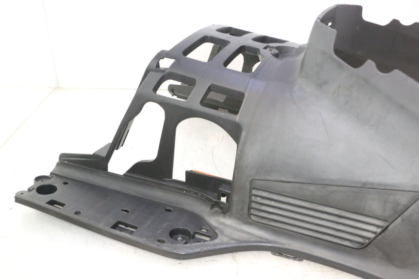 photo de APOIO PARA OS PÉS SUZUKI BURGMAN EXECUTIVE ABS 650 (2006 - 2012) - Estado da superfície