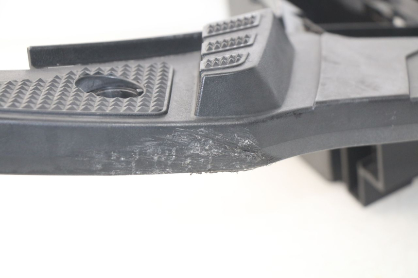 photo de ESTRIBO YAMAHA BW'S BWS 125 (2010 - 2013) - Zoom do estado de desgaste