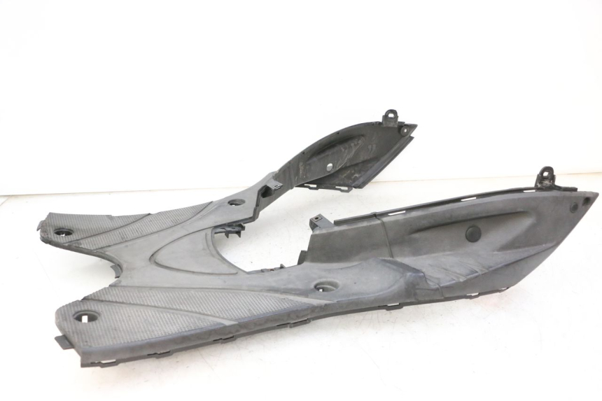 photo de ESTRIBO YAMAHA CYGNUS X INJECTION 125 (2007 - 2013) - Detalhes característicos