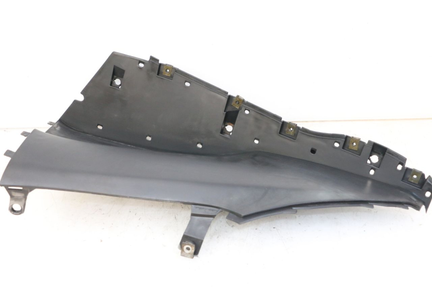 photo de ESTRIBO DIREITO BMW C1 125 (2000 - 2003) - Pontos de fixação
