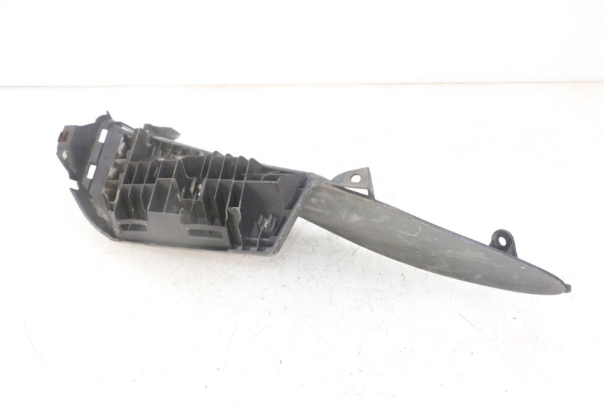 photo de ESTRIBO DIREITO SUZUKI BURGMAN 125 (2007 - 2014) - Detalhe da peça