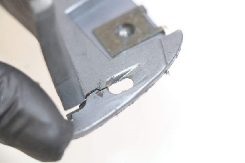 photo de ESTRIBO DIREITO BMW C1 125 (2000 - 2003) - Detalhe da peça