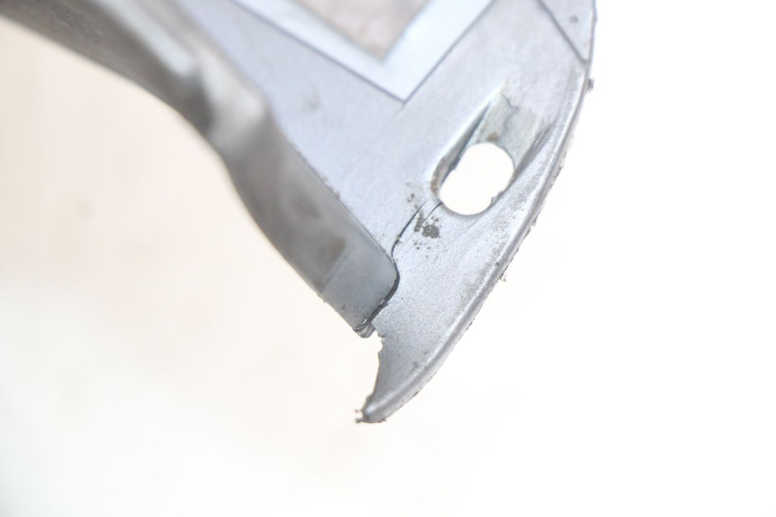photo de ESTRIBO DIREITO BMW C1 125 (2000 - 2003) - Zoom do estado de desgaste