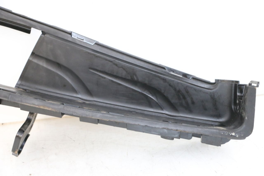 photo de ESTRIBO DIREITO HONDA FES S-WING SWING ABS 125 (2007 - 2015) - Pontos de fixação