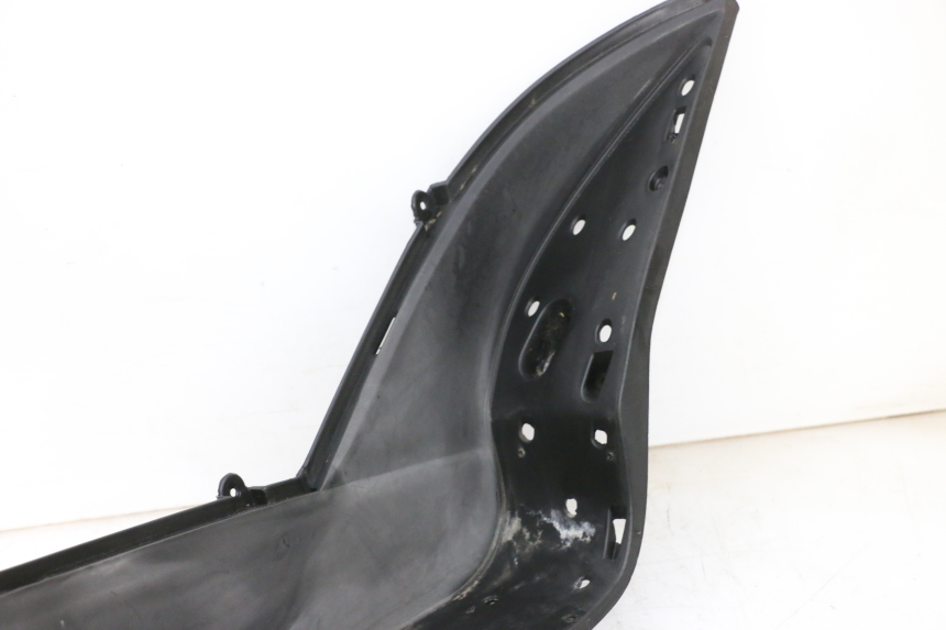 photo de ESTRIBO DIREITO JM MOTORS GTS 125 (2015 - 2019) - Detalhe da peça