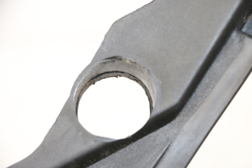 photo de ESTRIBO DIREITO JM MOTORS GTS 125 (2015 - 2019) - Detalhes característicos