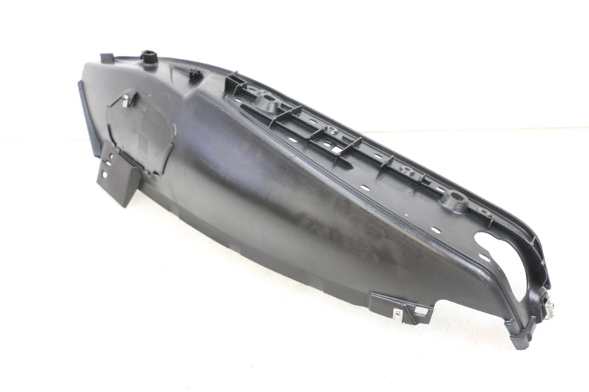 photo de ESTRIBO DIREITO PIAGGIO MP3 HPE 350 (2018 - 2020) - Zoom do estado de desgaste