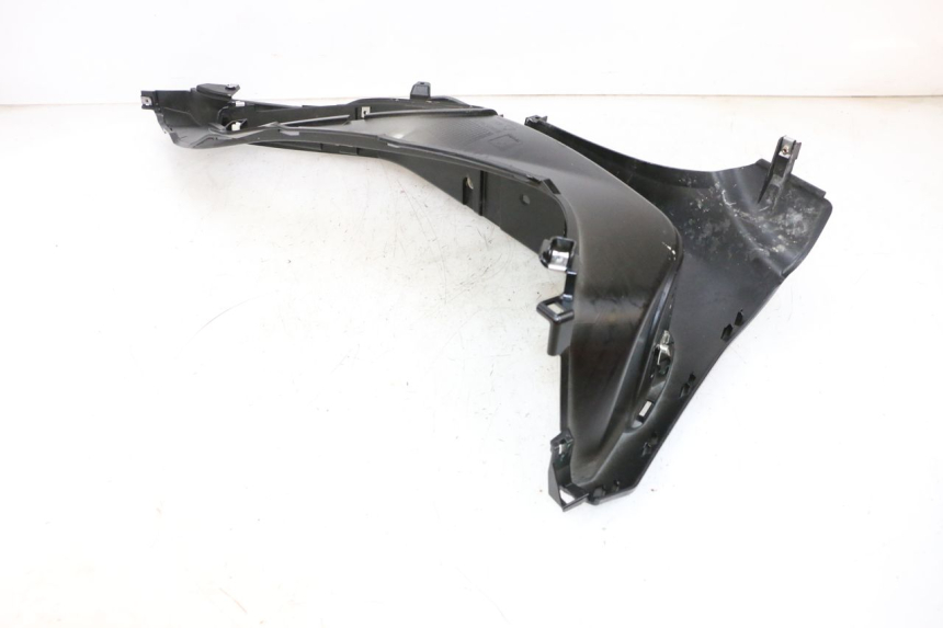 photo de ESTRIBO DIREITO PIAGGIO MP3 HPE 300 (2019 - 2026) - Vista geral