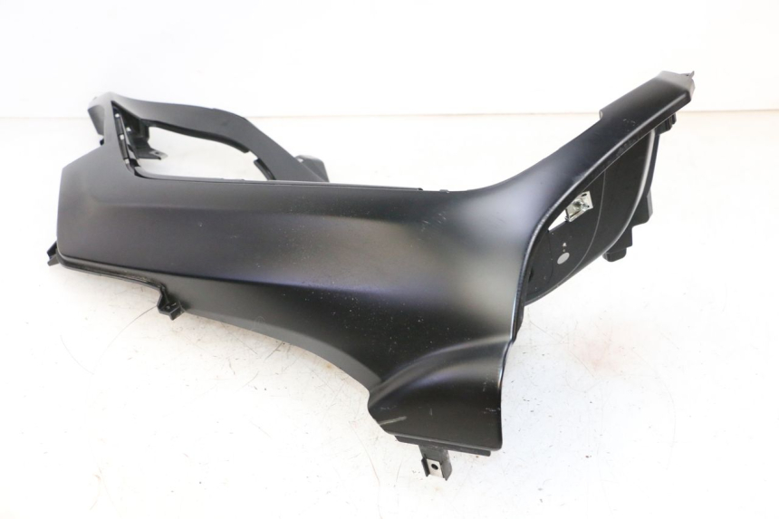 photo de ESTRIBO DIREITO PIAGGIO MP3 HPE 300 (2019 - 2026) - Marcações e referências