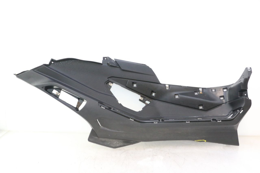 photo de PEDALEIRA DIREITA PIAGGIO MP3 HPE 530 (2022 - 2026) - Vista principal