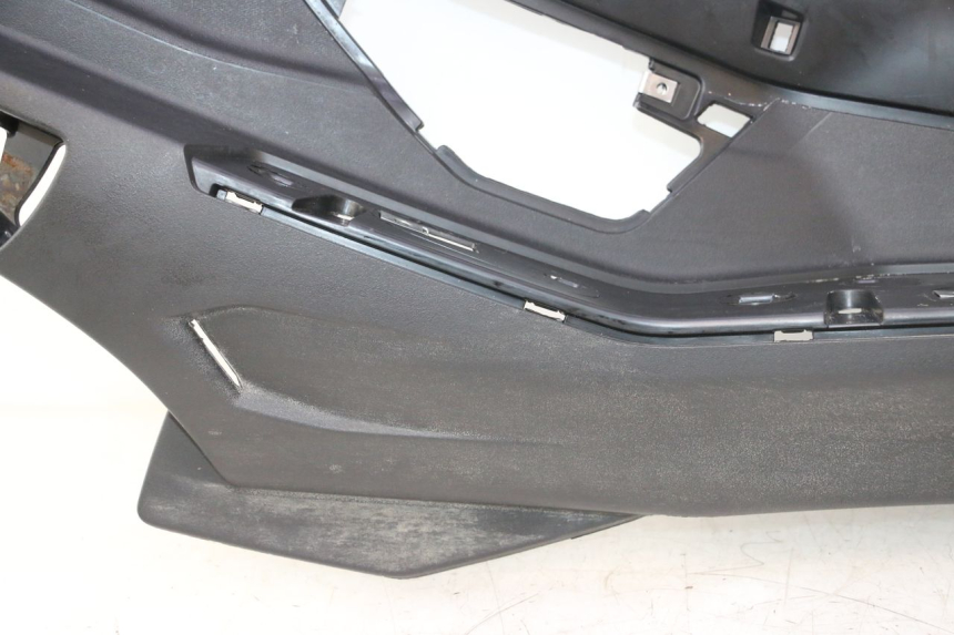 photo de PEDALEIRA DIREITA PIAGGIO MP3 HPE 530 (2022 - 2026) - Ângulo alternativo