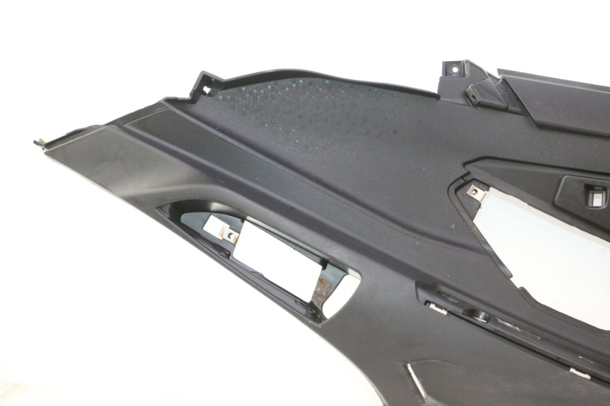 photo de PEDALEIRA DIREITA PIAGGIO MP3 HPE 530 (2022 - 2026) - Zoom de qualidade