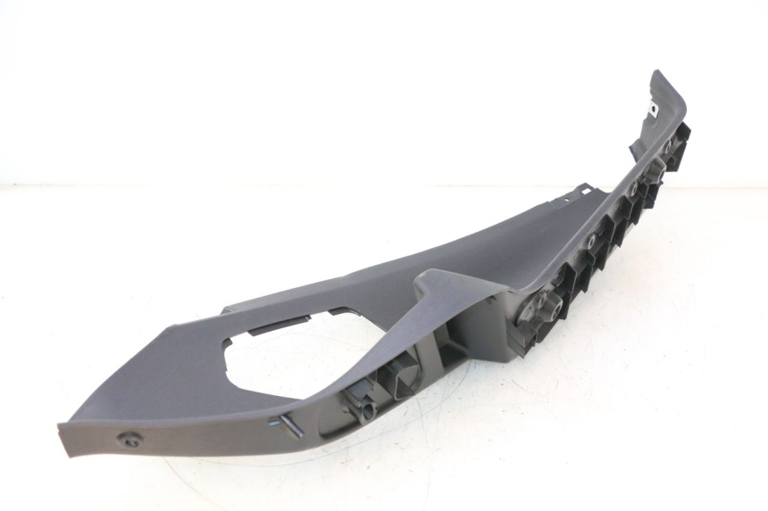 photo de ESTRIBO DIREITO PIAGGIO MP3 LT 400 (2007 - 2012) - Ampliação técnica