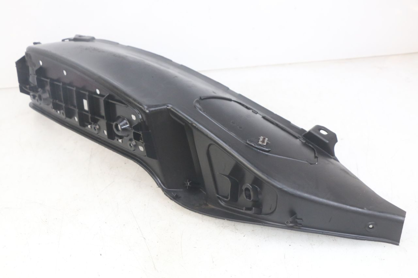 photo de ESTRIBO DIREITO PIAGGIO MP3 RL 250 (2006 - 2010) - Zoom do estado de desgaste