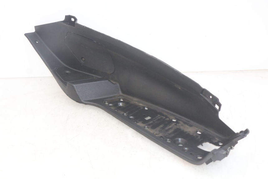 photo de ESTRIBO DIREITO PIAGGIO MP3 RL 250 (2006 - 2010) - Vista geral
