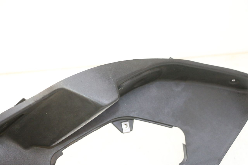 photo de ESTRIBO DIREITO PIAGGIO MP3 125 (2006 - 2014) - Detalhe da peça
