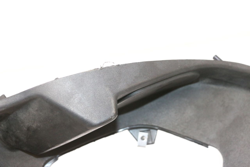 photo de ESTRIBO DIREITO PIAGGIO MP3 RL 250 (2006 - 2010) - Detalhe da peça