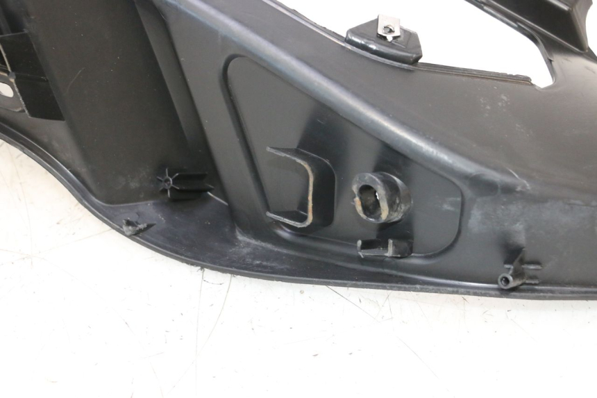photo de ESTRIBO DIREITO PIAGGIO MP3 RL 250 (2006 - 2010) - Outro ângulo de visão