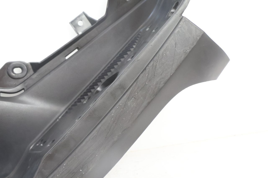 photo de PEDALEIRA DIREITA YAMAHA N-MAX NMAX 125 (2021 - 2024) - Outro ângulo de visão